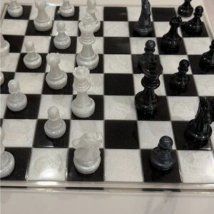 Classic Black and White Chess Set